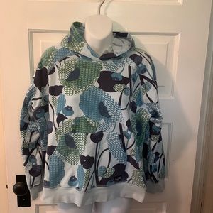 Patagonia hoodie, women’s size L, organic cotton, lt blue print